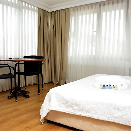 Selanikli Hotel 3*